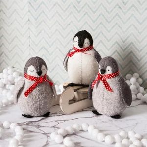 Wizardi Felt Craft Kit - Baby Penguins BBPEN3F Corinne Lapierre