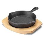 Navaris Mini Cast Iron Skillet With Wooden Base - Cast Iron Frying Pan Mini Skillet With Protective Wood Base - Heavy Duty Metal Skillet Weighing 426g (Includes Base)