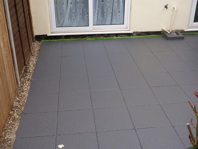SmartSeal Patio ColourSeal Dark Grey 5L – Concrete Paving Paint & Sealer