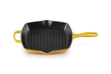 LE CREUSET Signature Enamelled Cast Iron Grillit Frying Pan with Helper Handle and Two Pouring Lips, for All Hob Types and Ovens, 26 cm, Nectar, 20183266720422