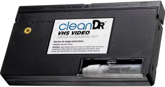 Digital Innovations VHS Video Head Cleaning Kit