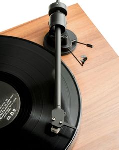 Pro-Ject E1 BT Record Player – Bluetooth Turntable, Black