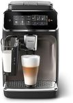 PHILIPS 3300 Series Kaffeevollautomat - 6 Getränke, Modernes Farb-Touchscreen-Display, LatteGo-Milchsystem, SilentBrew, 100% Keramikmahlwerk, AquaClean Filter. Schwarzchrom (EP3347/90)