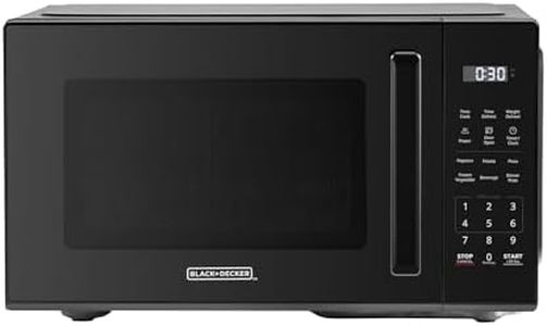 BLACK+DECKER EM9P02P9 Countertop Microwave Oven, 0.9 Cu Ft, 900W with 6 One-Touch Presets, Express Cooking, 10 Power Levels, and Child Safety Lock, Black