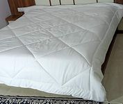 White Comforter Full