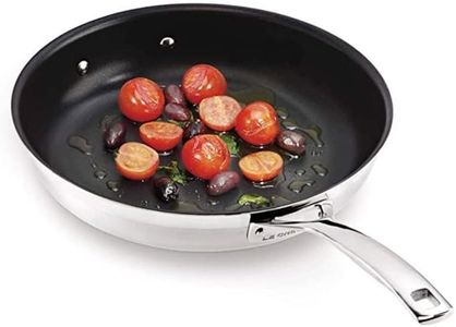 Le Creuset 24cm Frying Pan – Non-Stick Cast Iron Skillet