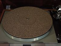 Cork / Rubber 3mm Turntable Record Mat with Record Label Recess in The Center