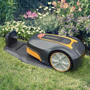 LawnMaster L10 Robotic Lawnmower – Auto Mower with Dock, 400m², 18cm Cut