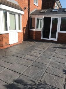 SmartSeal Patio ColourSeal Dark Grey 5L – Concrete Paving Paint & Sealer