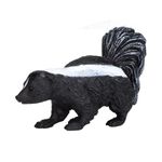 Skunk by Mojo Figurines