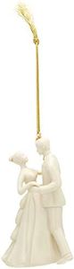 Lenox Primera Navidad con Fecha de China, 4.5 Inches Height
