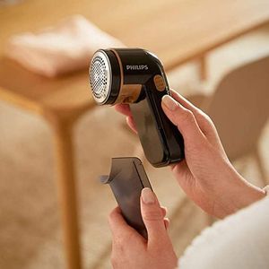Philips Fabric Shaver – Lint Remover for Clothes and Upholstery