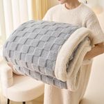 Gracelife Sherpa Throw Blanket Fleece Blanket Double, Soft Fluffy Fuzzy Warm Blanket Throws for Bed and Couch, Large Thick Blanket for All Season Use (light Gray-2, 60"*80", Solid)