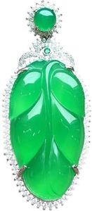 Fairchild Gemworks Jade pendant jade necklace are suitable as birthday gifts for your girlfriend, mother or wife. They symbolize good luck.