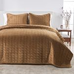 Great Bay Home Velvet Full/Queen Size, Brown Quilt Set - Dual-Sided Velvet, Heavyweight 3-Piece Bedding Set - Ultra Soft, Quilted Box-Stitched and Down-Alternative Fill (Full/Queen, Cognac)