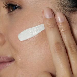 CeraVe AM Facial Moisturising Lotion SPF50 – 52ml, Ceramides, Niacinamide, UVA/UVB Protection