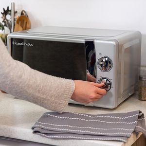 Russell Hobbs 17L Microwave – Silver Compact Countertop Oven