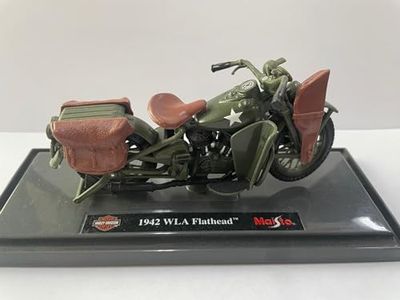 Maisto - 1/18 Motorcycle Harley Davidson - 1942 WLA Flathead - Military Green - Medium