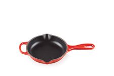 Le Creuset Signature Enamelled Cast Iron Skillet Frying Pan With Helper Handle and Two Pouring Lips, 16 cm, Cerise, 20182160600422