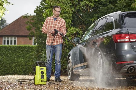 RYOBI 2000W Pressure Washer, 150bar – Hyper Green