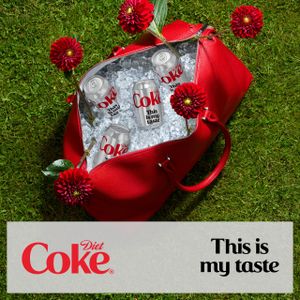 Diet Coke 24-Pack 330ml Cans – Sugar-Free Soft Drink