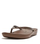 FitFlop Women's iQushion Ergonomic Flip Flops - Lightweight & Comfortable with Natural Arch Support - Bronze - 6 UK
