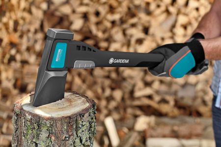 Gardena Splitting Axe 70cm – Heavy Duty Wood Chopping Tool