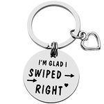 Funny Couple Keychain Gift for Him or Her I'm Glad I Swiped Right Keyring Valentines Day Gifts For Husband Wife Couple fiancée Fiancé Boyfriend Girlfriend Birthday Wedding Gift Jewelry