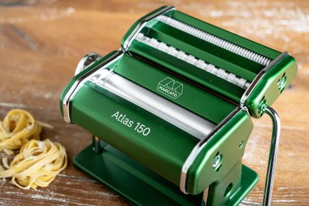 Marcato Atlas 150 Pasta Machine – Green Stainless Steel Roller