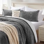 BEDELITE Fluffy Grey Comforter Queen Set - Fleece Soft Comforter for Queen Size Bed, Luxury Fuzzy Warm Bedding Set for Winter, 3 Pieces Includes 1 Comforter with 2 Pillowcases