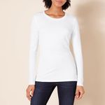 Amazon Essentials Women's Classic-Fit Long-Sleeve Crewneck T-Shirt (Available in Plus Size), White, M