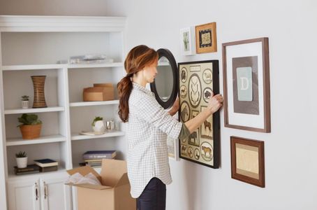 Command Large Hanging Strips, White – Damage-Free Wall Mounting