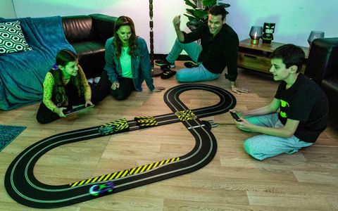Scalextric Batman vs Joker Slot Car Racing Set – Includes Track & Cars