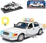 Motormax 1:18 2001 FORD CROWN VICTORIA POLICE LIGHT & SOUND UNMARKED WHITE 73992 (White)