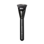 e.l.f. Contouring Brush, Vegan Makeup Tool, Flawlessly Contours & Sculpts Cheekbones, For Bronzer & Face Powder