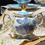 ACMLIFE Porcelain Sugar Bowl Set for Coffee Cup Set, 10.6 oz Bone China Sugar Set, Vintage Sugar Bowl with Lid, Floral Creamer Pitcher with Pour Spout and Handle, Blue and White (blue, 1)