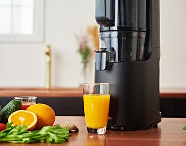Hurom Juice Extractor – 150W Slow Juicer