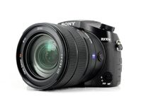 Sony DSCRX10M3 4K Premium Digital Bridge Camera with a 24-600 mm F2.4-4 Zeiss Vario-Sonar T* Lens (20.1 MP, 25x Zoom) - Black