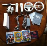 Nintendo Wii Console (White) with Mario Kart: Includes White Wii Wheel and Wii Remote