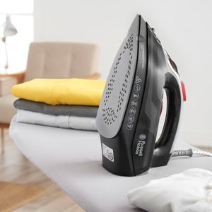 Russell Hobbs Steam Iron 3100W – Powerful Ceramic Soleplate