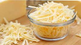 Grated 100% Mozzarella Chefs Selection 2kg Restaurant Quality Cheese Idea for Pasta , Pizza , Paninis and Many More Meal Ideas