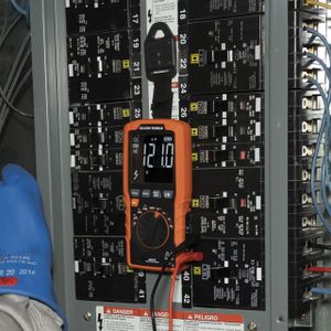 Klein Tools Digital Multimeter MM450 – Auto-Ranging, Backlit Display