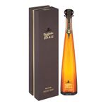 Don Julio 1942 Anejo Tequila | 38% Vol | 70cl | Luxury Tequila Anejo Aged 2.5 Years | Aromas Of Vanilla | Tones Of Nuts | Light Essence Of Oak | Sipping Tequila