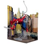 Marvel Spider-Man 1:6th Scale Posed Figure with Scene & Comic (Based on The Amazing Spider-Man #301) McFarlane Toys