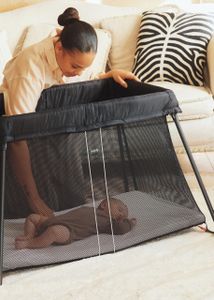 BabyBjörn Travel Cot Light – Portable Baby Crib, Black