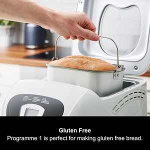 Morphy Richards Fastbake Breadmaker – 12 Programs, 1.5lb/2lb Loaf, White