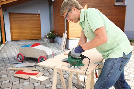 Bosch PST 700 E Jigsaw – Compact Electric Saw for Wood & Metal