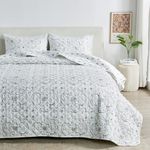 King Size Floral Quilt Bedding Set | Spring Grey Floral Bedspread | 3-Piece Reversible Summer Bedding Sets & Collections | Lightweight Quilted Coverlet (King/Cal King, Grey Watercolor Floral Tile)