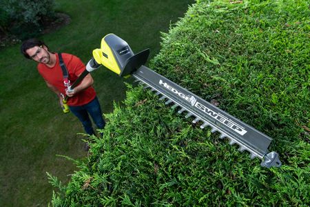 Ryobi ONE+ 18V Cordless Pole Hedge Trimmer – Lightweight Garden Tool