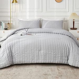 AveLom Light Gray Seersucker Twin/Twin XL Comforter Set (68x90 inches), 2 Pieces-100% Soft Microfiber Lightweight Comforter with 1 Pillowcase, All Season Down Alternative Comforter Set for Bedding